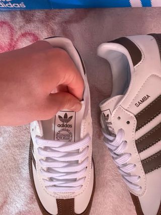 Adidas Samba Marrones y Blancas