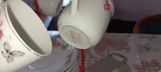 Set Tazzine e Piattini porcellana a guscio d'uovo