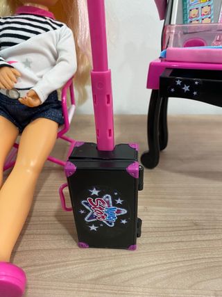 Nancy Maquilladora con Tocador y Accesorios