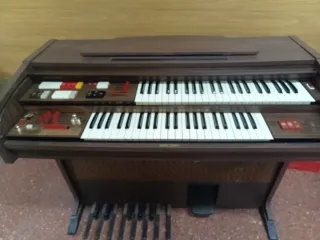 Tastiere vintage anni '80