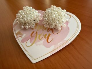 Pendientes de abalorios blancos