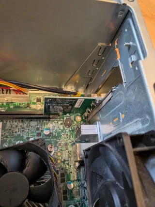 PC Sobremesa HP i5 | 16GB RAM DDR4 | SSD Intenso