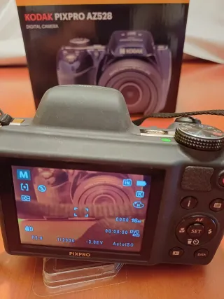 Cámara Kodak Pixpro AZ528 muy cuidada
