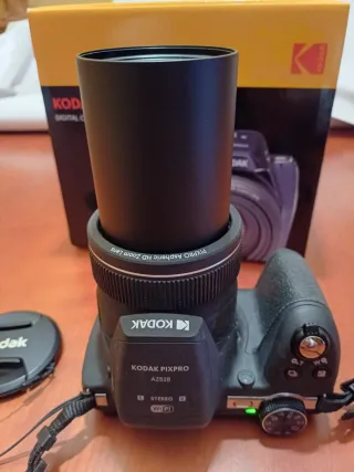 Cámara Kodak Pixpro AZ528 muy cuidada