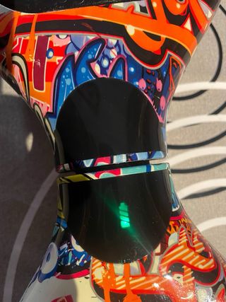 Hoverboard con diseño graffiti