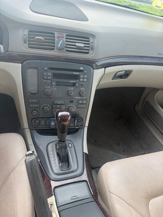 Volvo S80 D5 2002. RECAMBIO O PIEZAS.