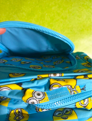 Mochila Minions + Estojo Minions (Nova)