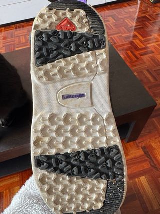 Botas Snowboard Salomon Negras y Moradas