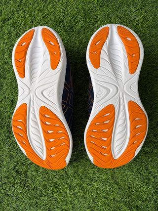 Zapatillas Asics Cumulus 25 Talla 41.5