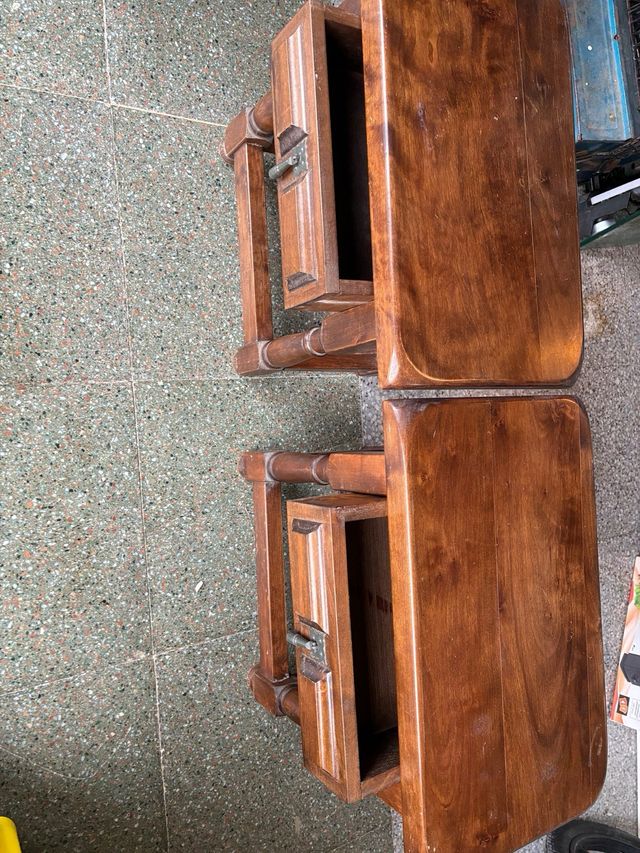 2 Mesitas de Noche Rústicas Madera