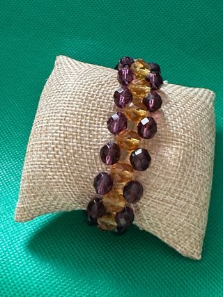 Bracciale con mezzi cristalli