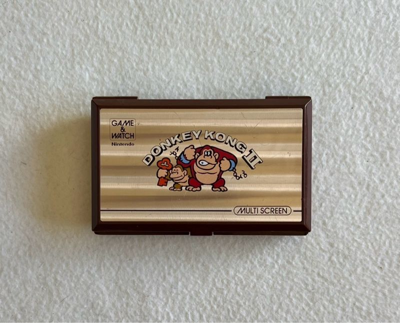 GAME & WATCH