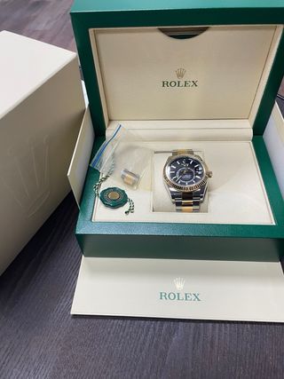 Rolex Sky-Dweller Oro y Acero Negro