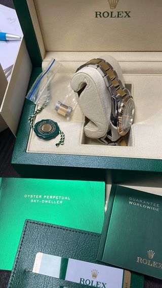 Rolex Sky-Dweller Oro y Acero Negro