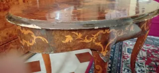 Tavolino da salotto intarsiato floreale