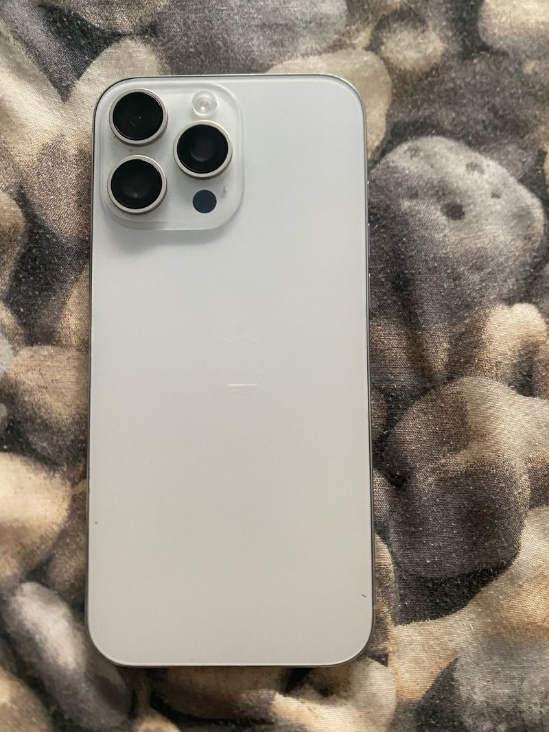 iPhone 16 Pro Max afbeelding 2