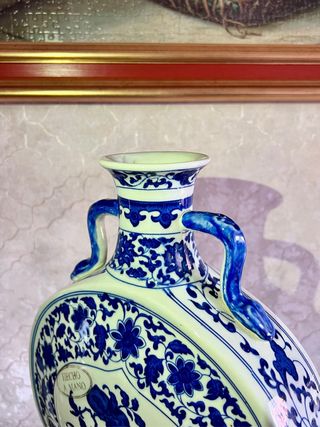 Jarrón de porcelana y cerámica azul y blanco