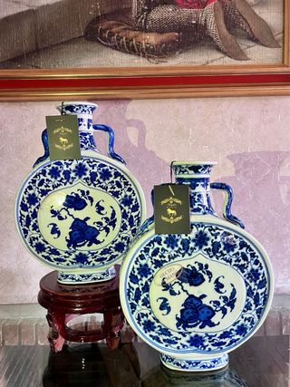 Jarrón de porcelana y cerámica azul y blanco