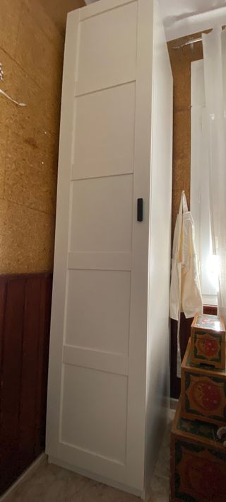 Armario PAX IKEA con 3 cajones y barra para colgar
