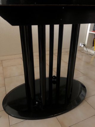 Mesa comedor ovalada negra lacada