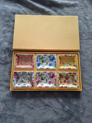 Set 6 platitos porcelana flores aperitivo