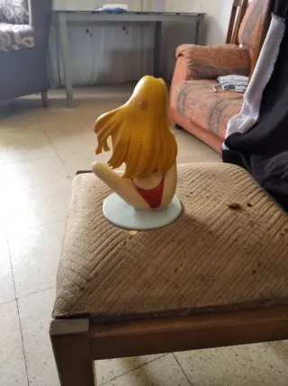 Figura Anime Chica Rubia