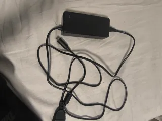 Cargador SUNIIK AC/DC GJS150-4200200