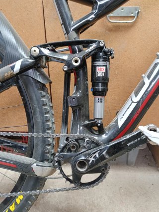 Bicicleta BTT 29 carbono  doble