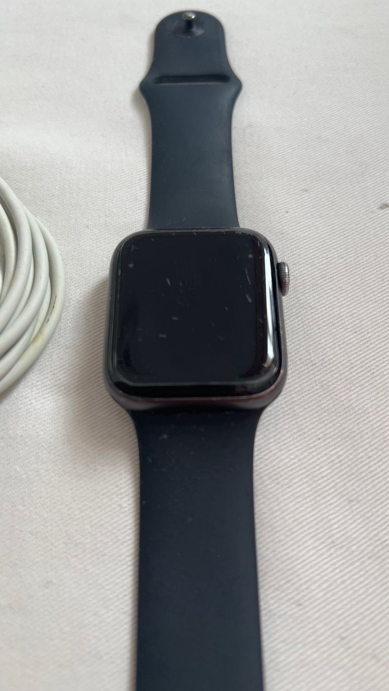 Apple Watch Series 5 Space Gray afbeelding 2
