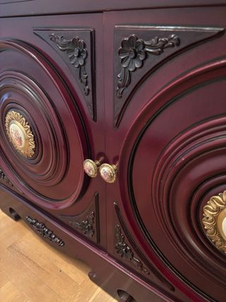 Mueble de entrada con superficie de mármol