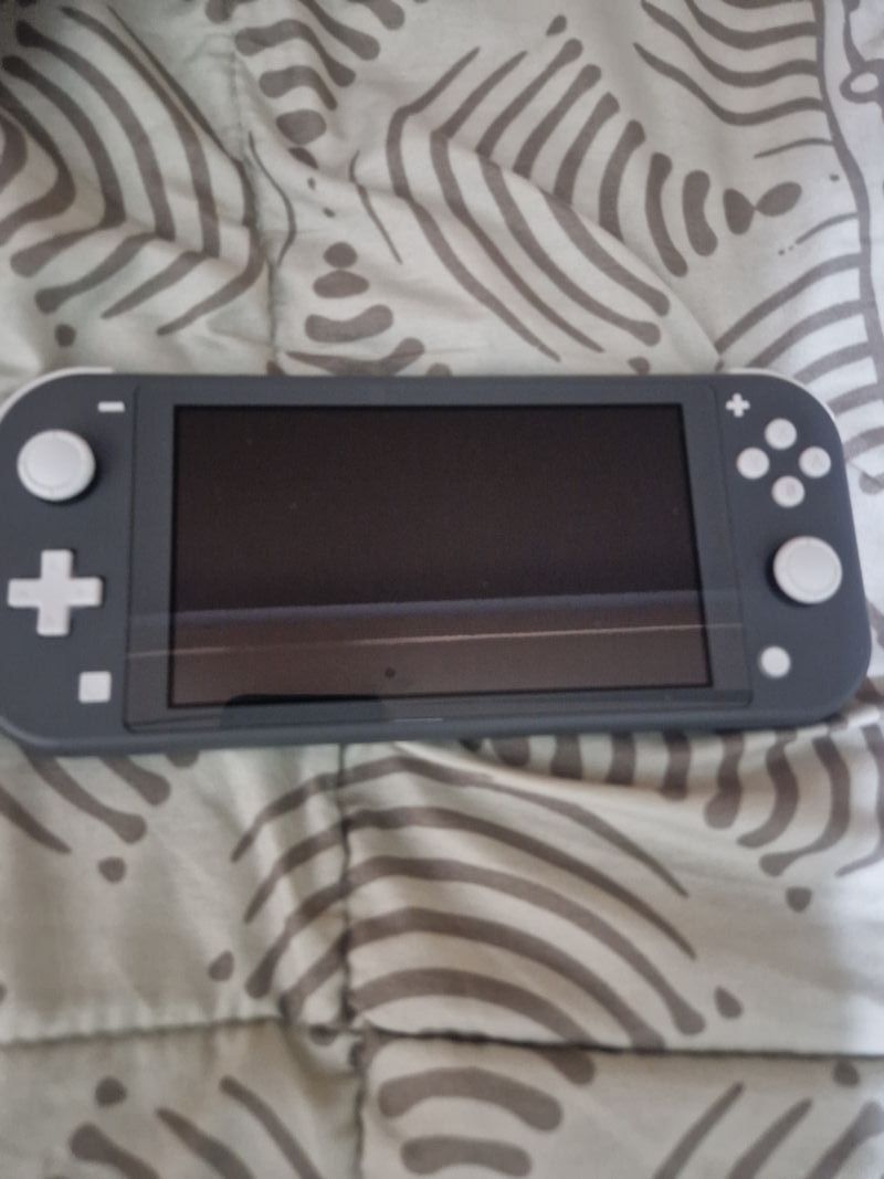 Nintendo Switch Lite con Pokémon