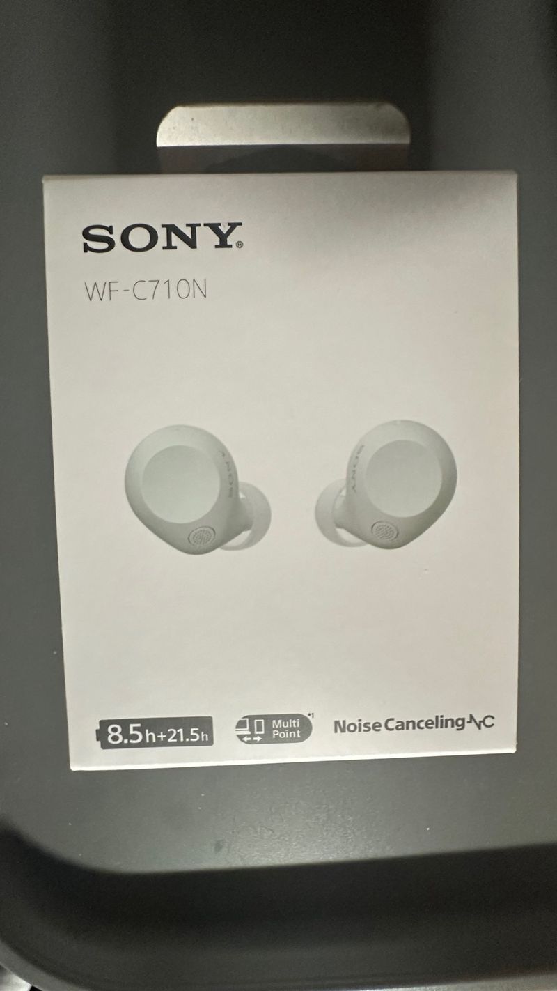 Auriculares con cancelación de ruido Sony WF-C710N