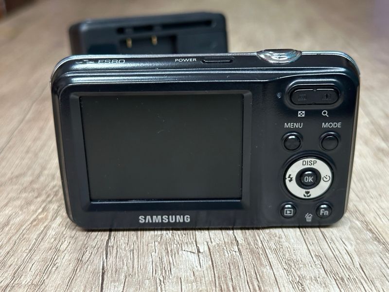 Cámara Digital Samsung ES80 Roja afbeelding 9