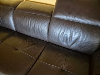 Divano angolare in pelle nero/marrone