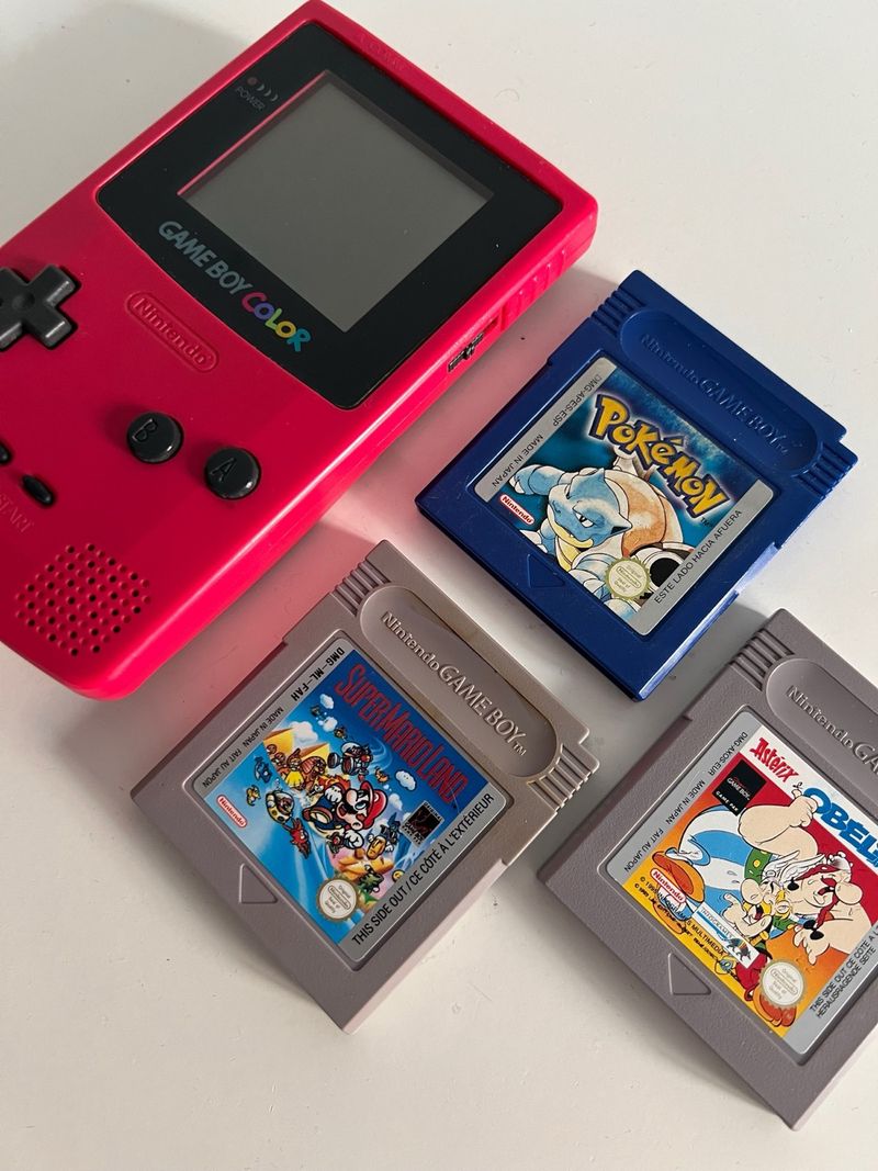 Nintendo Game Boy Color + Juegos