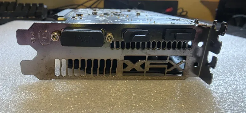 Tarjeta Gráfica XFX Radeon RX 550 4GB GDDR5 afbeelding 4