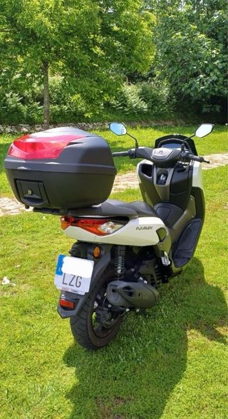Yamaha N Max 125cc Scooter Automática