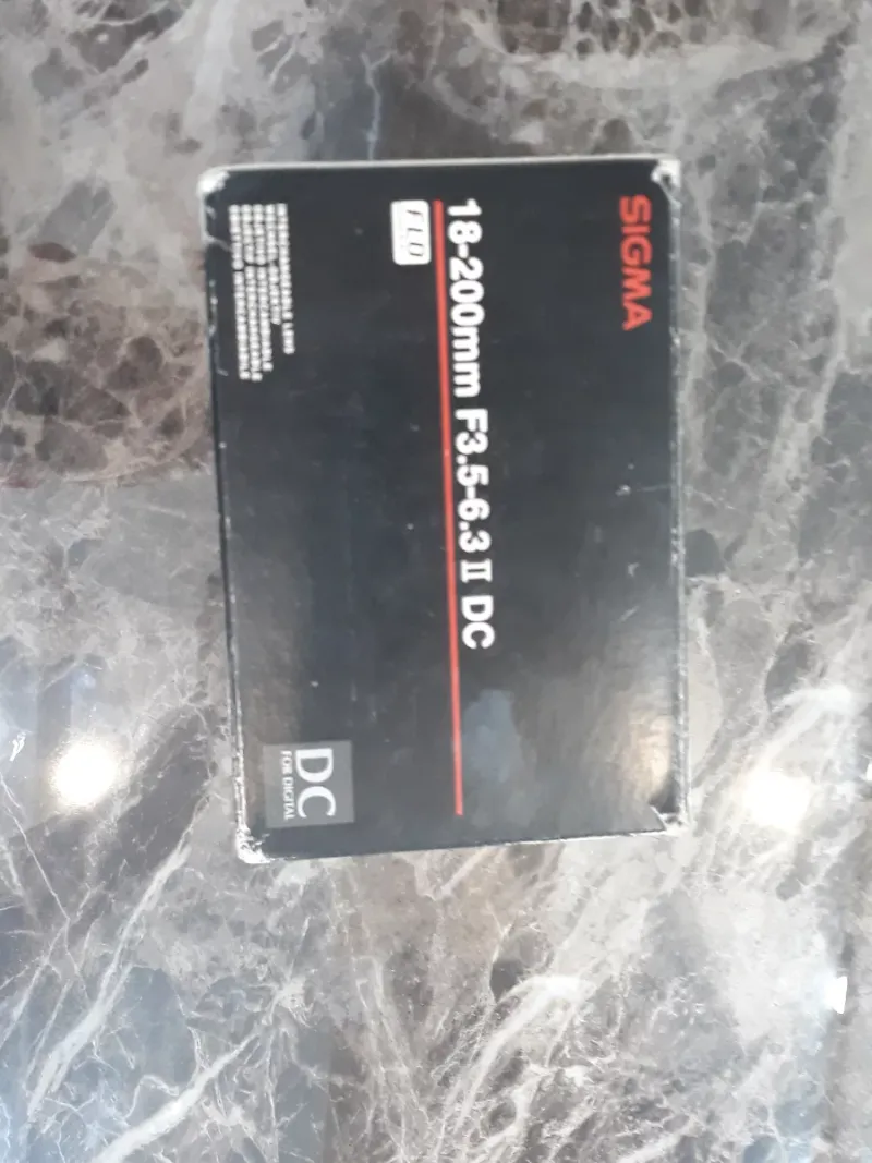 Objetivo Sigma DC 18-200mm afbeelding 5