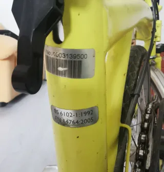 Bicicleta plegable Brompton amarilla