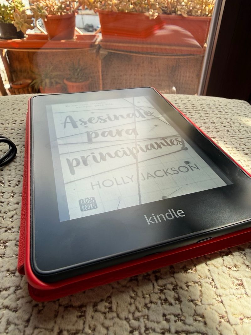 Kindle Paperwhite 10ª Gen + funda + cable + libros afbeelding 8