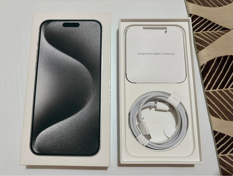 iPhone 15 Pro Max 256GB blanco afbeelding 3