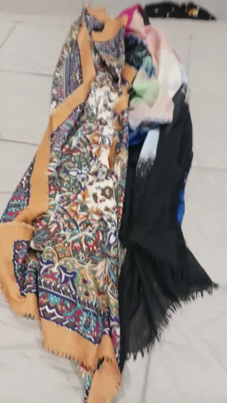 2 Sciarpe Stampate