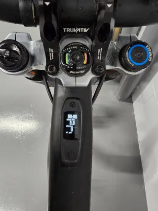 Specialized KENEVO EXPERT 2024