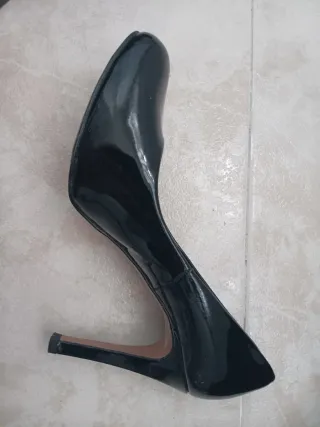 Tacones Gloria Ortiz Negros Charol
