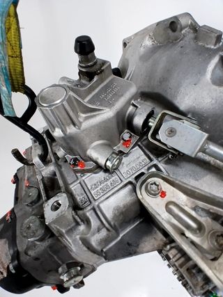 CAJA CAMBIOS OPEL MERIVA