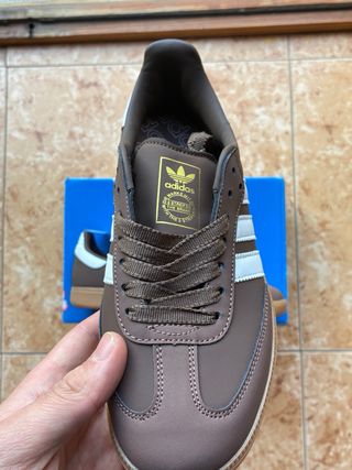 Adidas Samba Marrón y Blanco