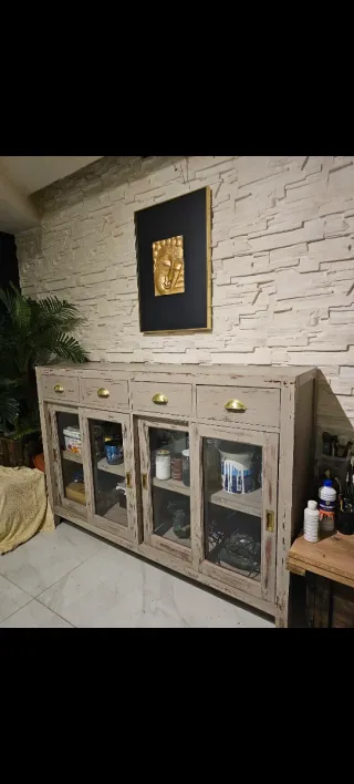 Aparador madera y cristal