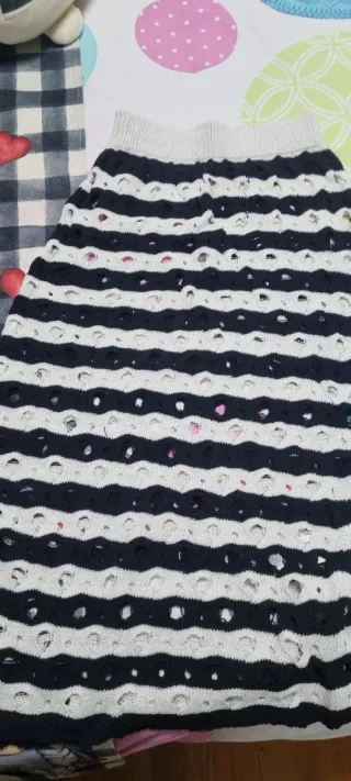 Traje de rayas blanco y negro