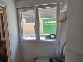 Piso en venta en Valdeacederas en Madrid