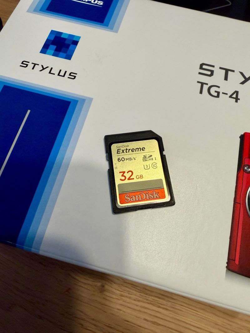 Olympus TG-4 Pack Aventura Completo (extras) afbeelding 9